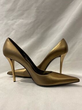Stuart Weitzman Pumps